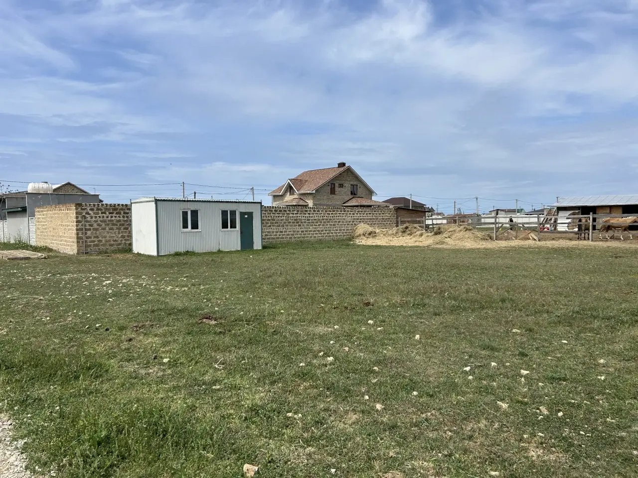 Участок у моря
